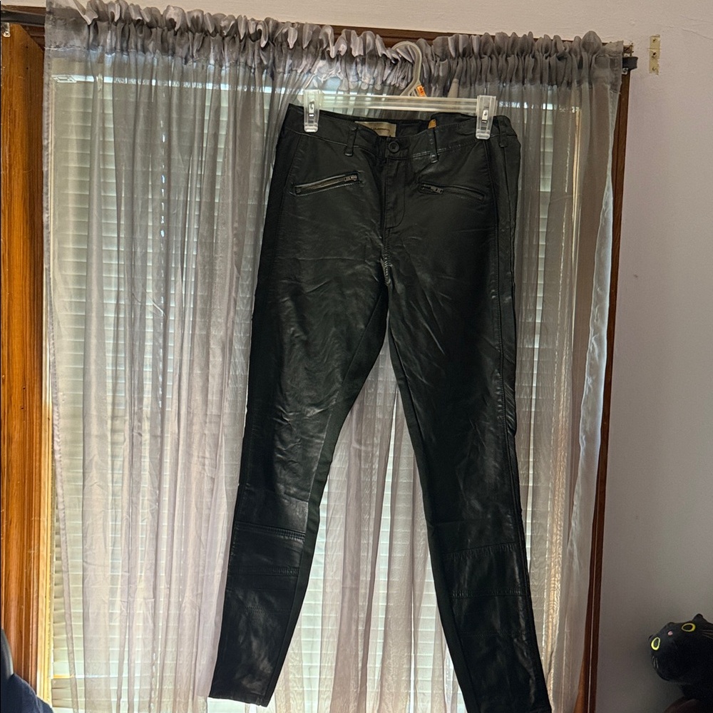 Women's Black Jeans